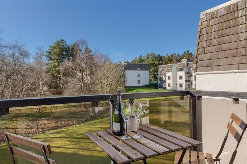 45 Guthrie Court, Fantastic Top Floor Apartment Next To Gleneagles Auchterarder Exterior photo