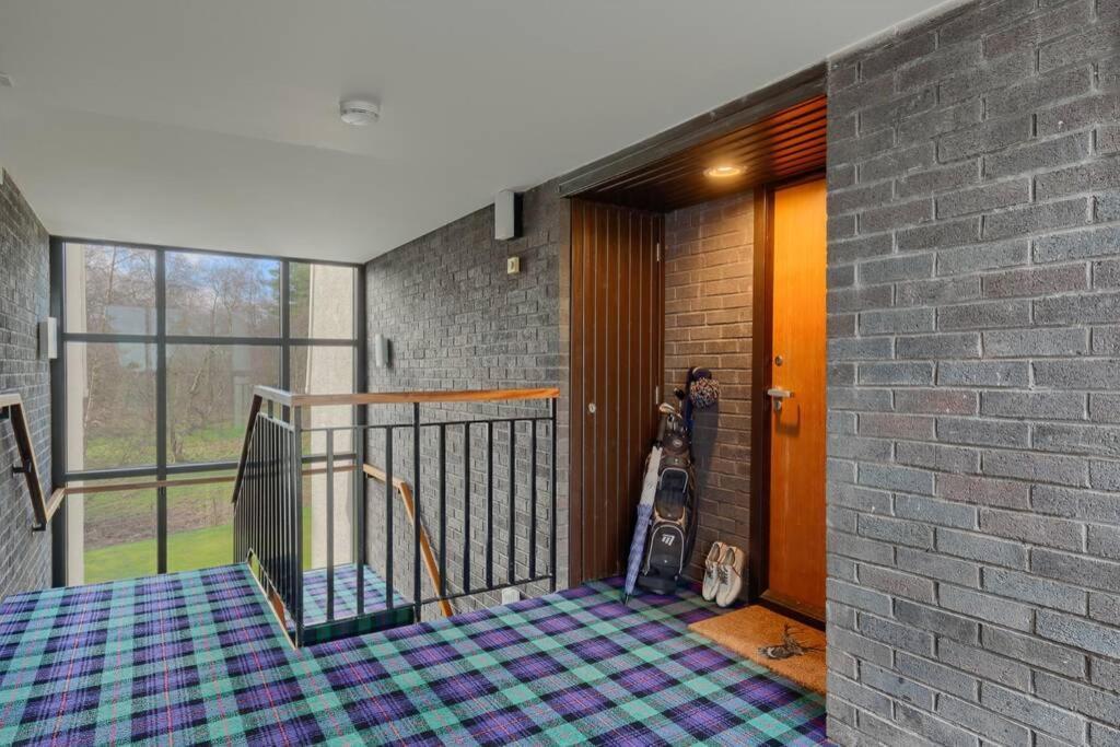 45 Guthrie Court, Fantastic Top Floor Apartment Next To Gleneagles Auchterarder Exterior photo